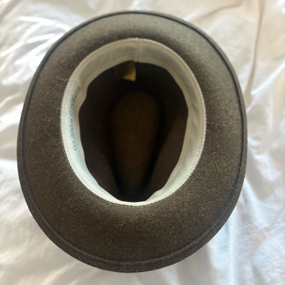 Buffalo Wool Co Green and Brown Hat. 80% wool 20% bison fiber. Looks new! - Picture 5 of 7